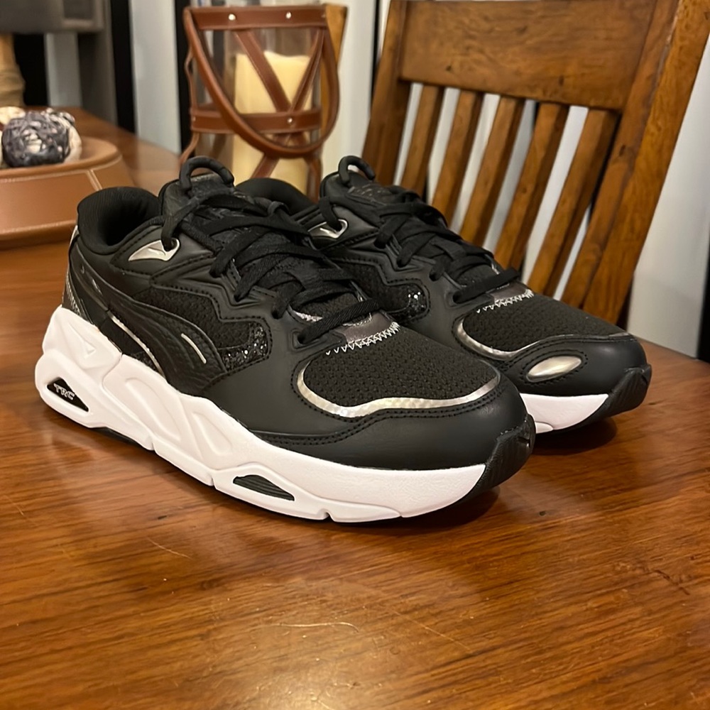 Puma TRC Mira SQ Shoes Sneakers new black white 387157 02 Women’s Size 7.5